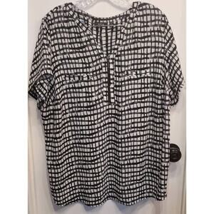 Apt 9 Women's 1/4 Zip Light Weight Flowy Geometric Shirt Plus Size 1X